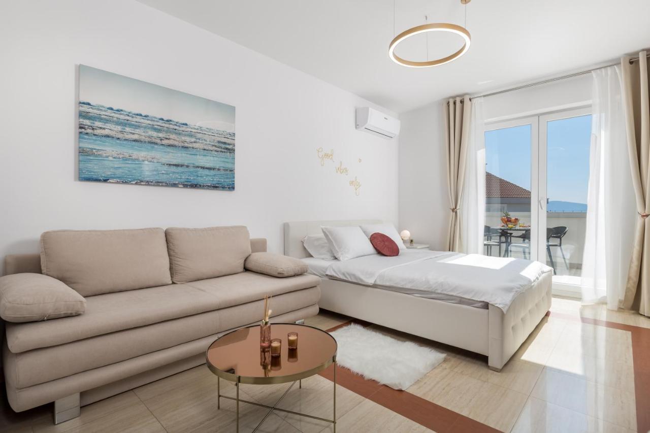 Luxury Studio Apartment Honeymoon Selce Extérieur photo
