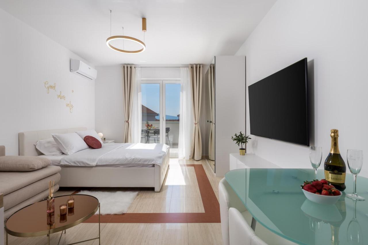 Luxury Studio Apartment Honeymoon Selce Extérieur photo