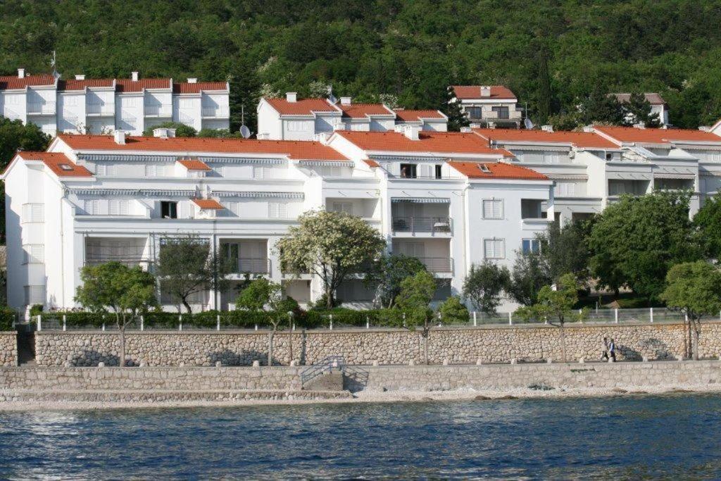 Luxury Studio Apartment Honeymoon Selce Extérieur photo