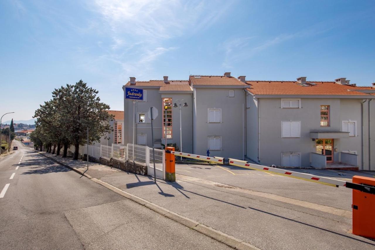 Luxury Studio Apartment Honeymoon Selce Extérieur photo